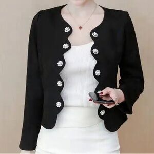 Black open front scalloped hemmed collarless blazer w/pearl floral buttons NWT
